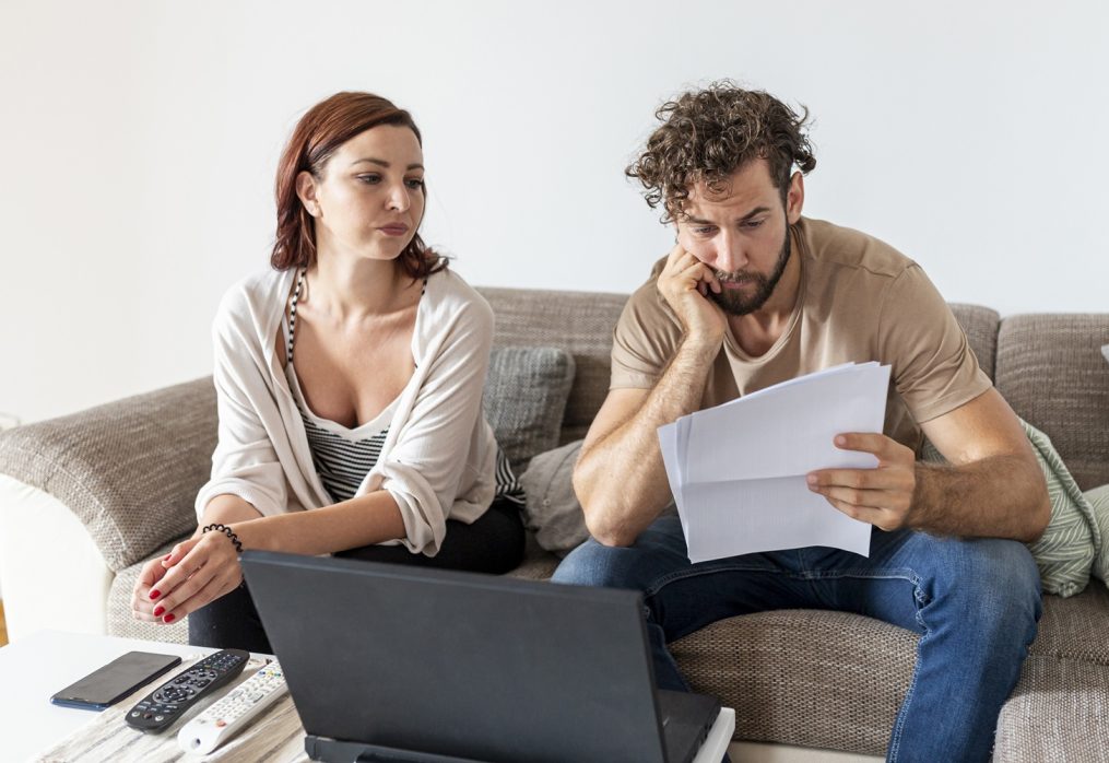 Lokatorzy mieszkań komunalnych toną w długach